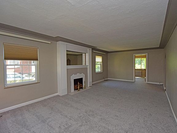 4th image of 5440 Philloret Dr