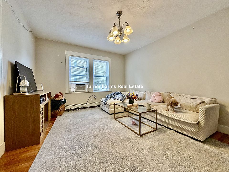1st image of 94 Heath St #1F