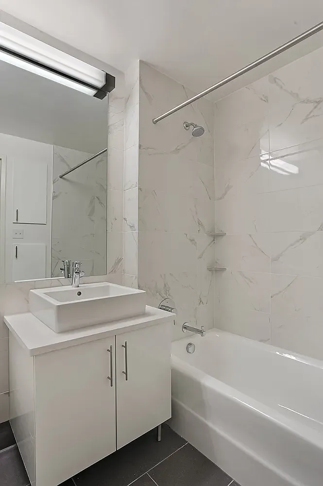 180 Myrtle Avenue — Photo 3