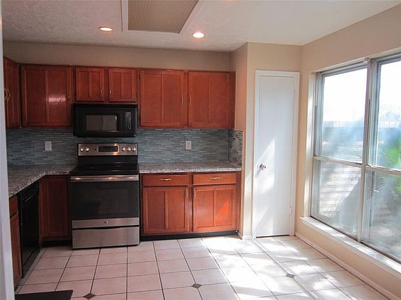 4th image of 8334 S Meadow Bird Cir