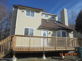 9041 Idlewild Dr, Tobyhanna, PA