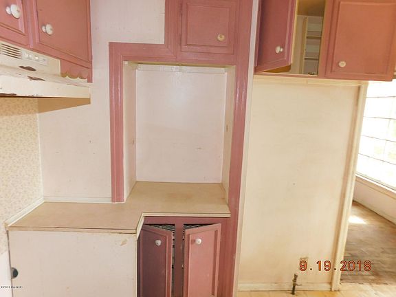 3rd image of 5 31st St N