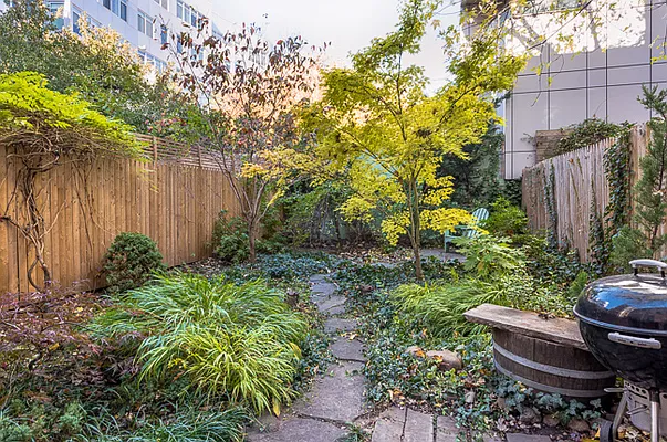 Rented by Brown Harris Stevens | media 14