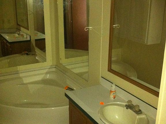 Garden tub @master