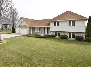 1309 Forest Ln, Faribault, MN 55021