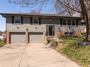 10906 X St, Omaha, NE 68137