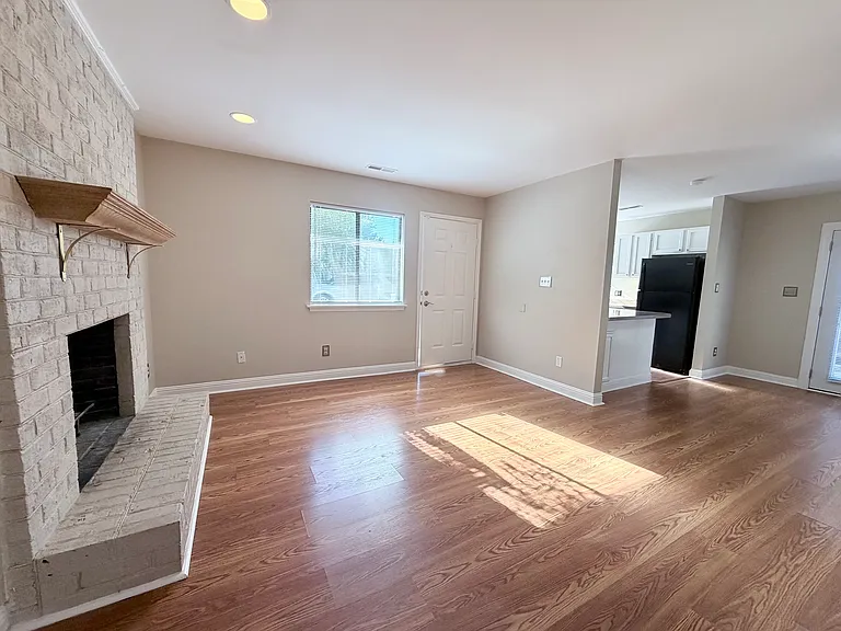 6517 Valene Ct — Photo 8