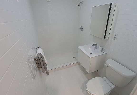 4th image of 946 Bushwick Ave #5