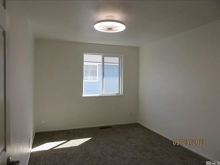 1509 E Long St — Photo 11