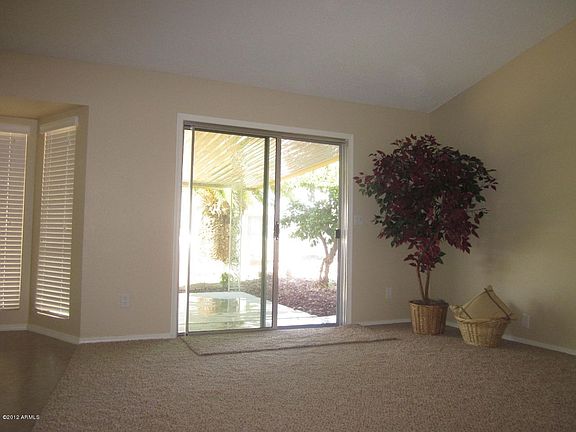 3rd image of 7102 W Cameron Dr