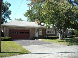 118 Leona Ave, Chicopee, MA 01013