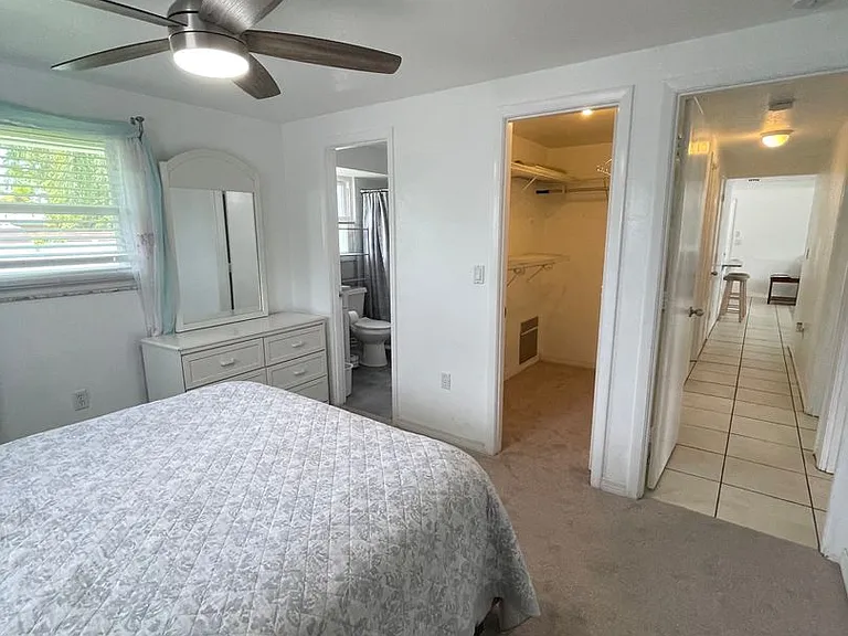 3410 Bay St — Photo 16