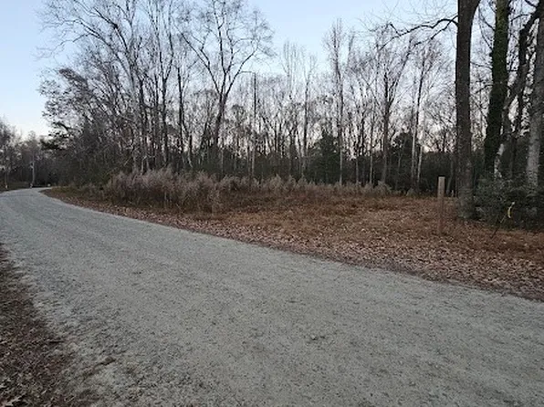 161 Bay St, Fuquay Varina, NC 27526