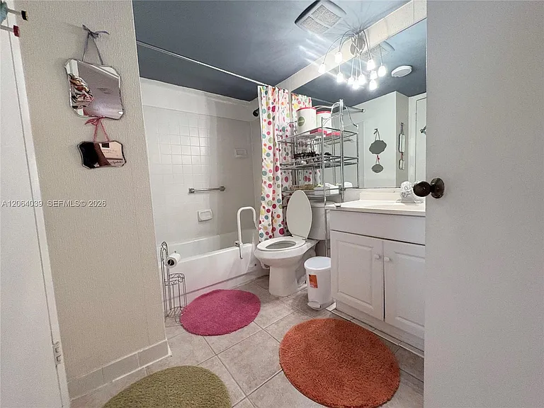 929 Coral Club Dr #929 — Photo 8