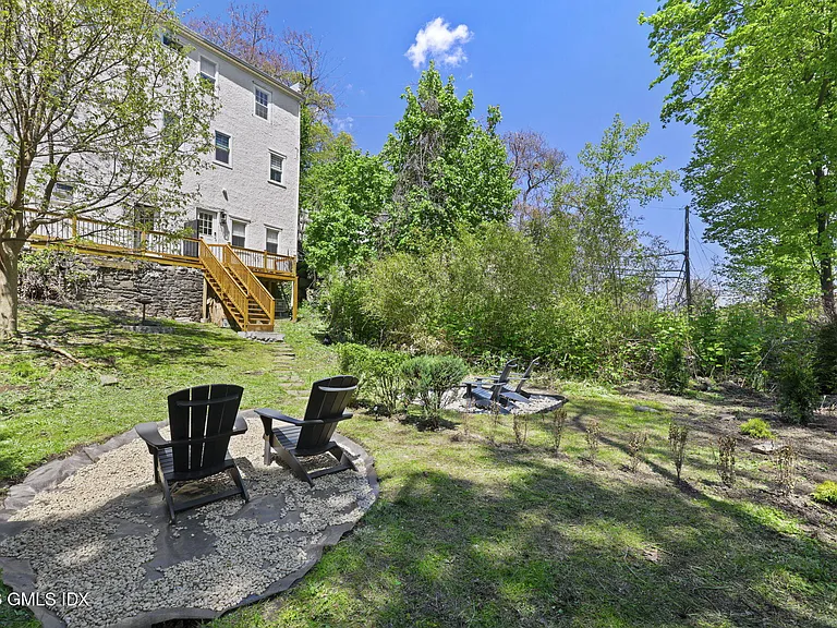300RUC E Park Ave #B — Photo 29