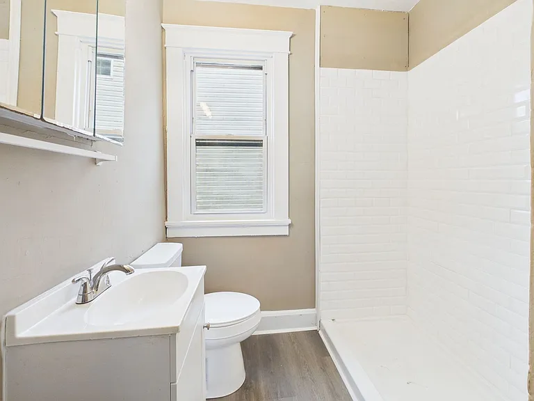 2412 Concord Ave — Photo 23
