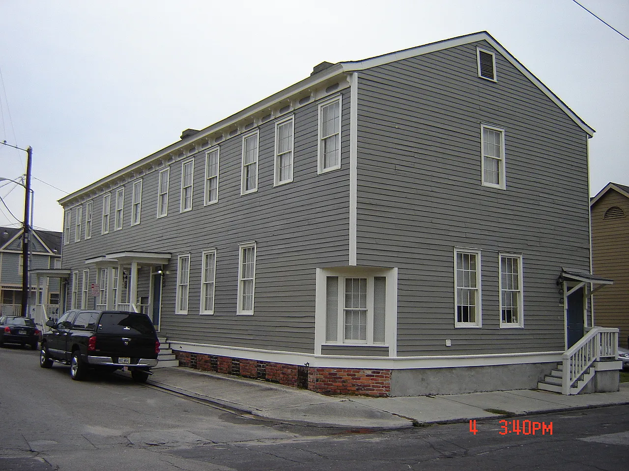 2 bed, 650 sqft, $1,400 — Photo 1