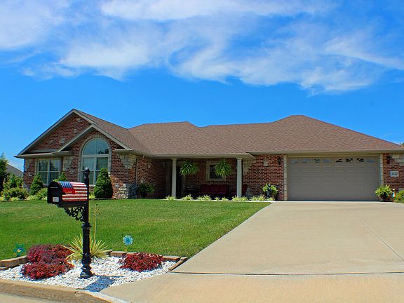 3rd image of 1512 Dry Creek Ct