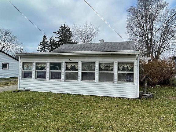 2nd image of 2601 Maplewood Ave