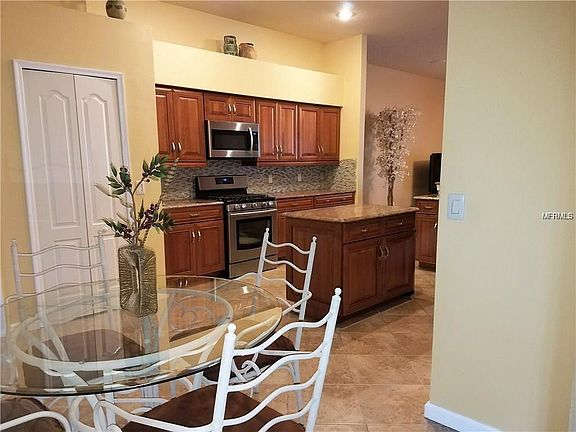 5th image of 14516 Corkwood Dr