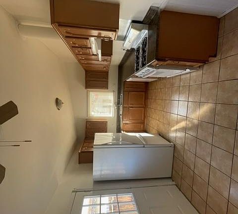 2nd image of 1552 Donax Ave