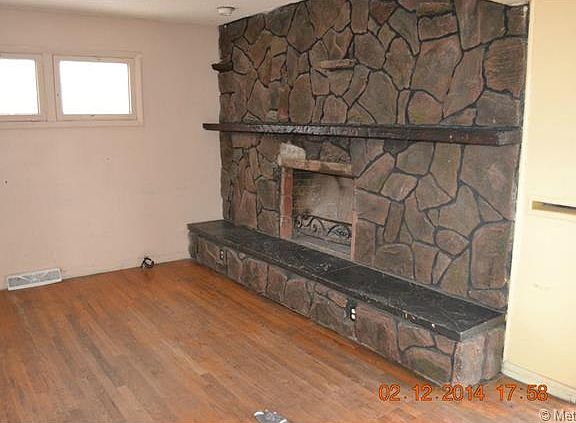 5th image of 1885 S Vallejo St