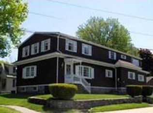 71 Chadwick St, North Andover, MA 01845