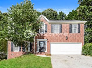 5690 Sugar Crossing Dr, Sugar Hill, GA 30518