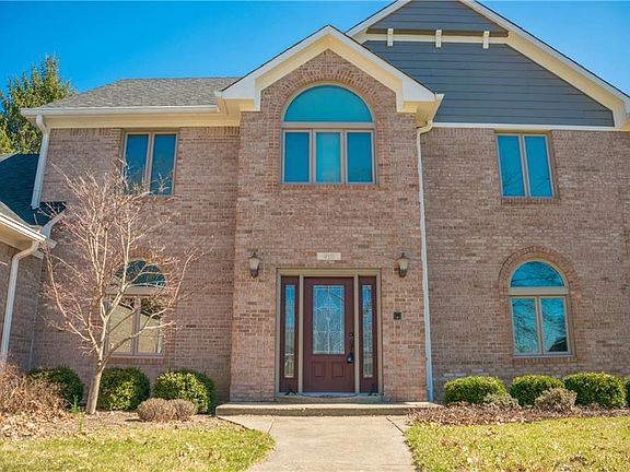 2nd image of 210 Applecross Dr