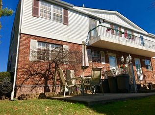 524 Golf View Ct, Staten Island, NY 10314