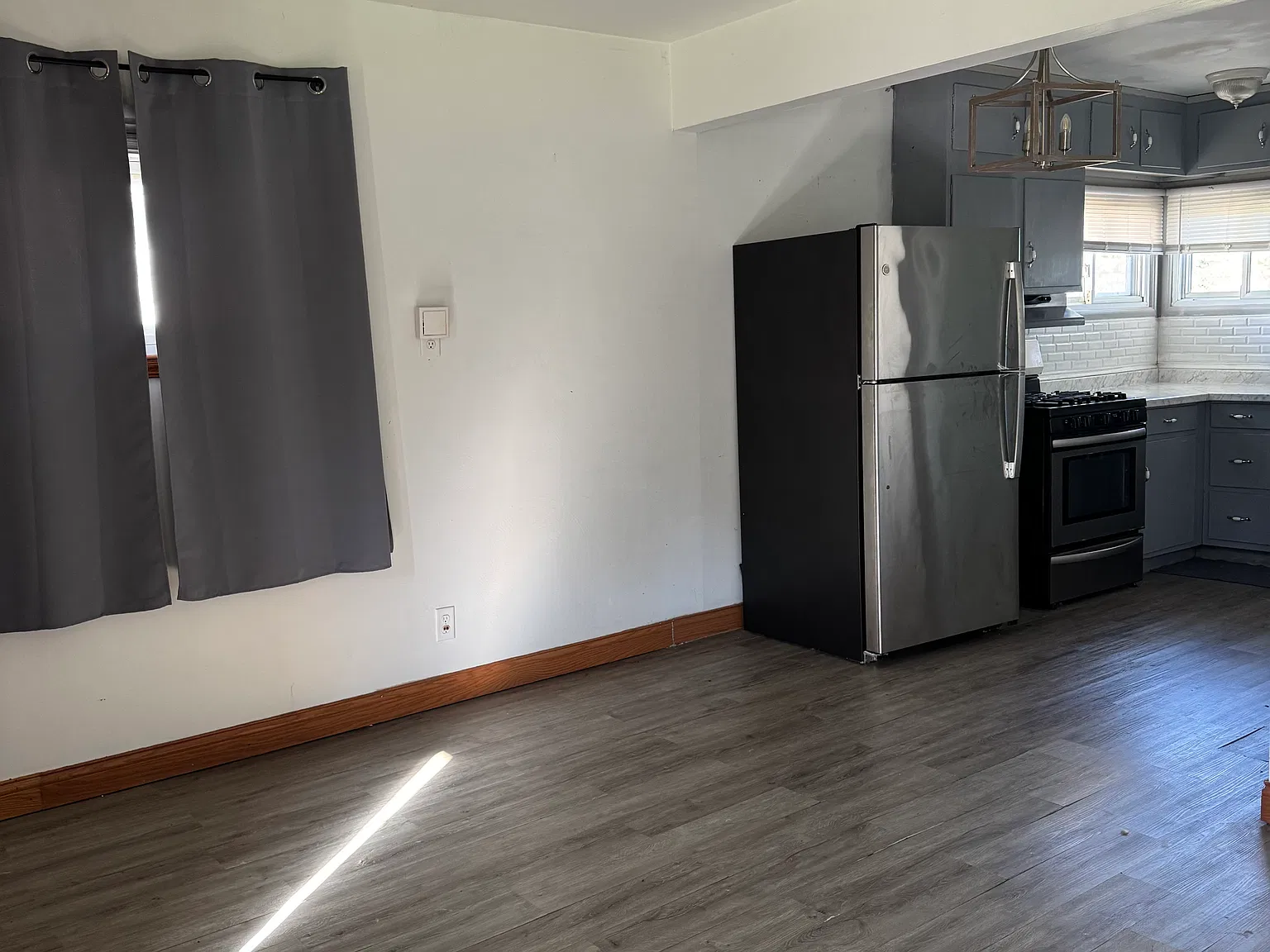 3 bed, 1128 sqft, $1,300 — Photo 3