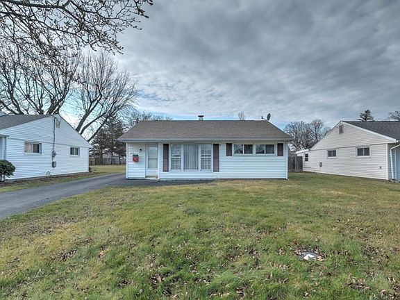 3rd image of 275 Sara Ave