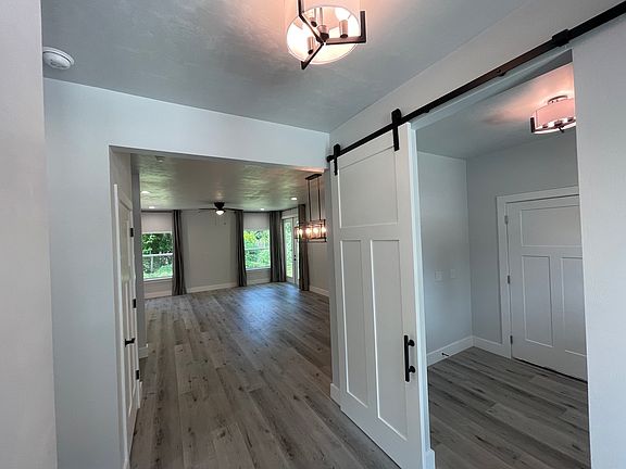 2nd image of 2653 NW 41st Ave