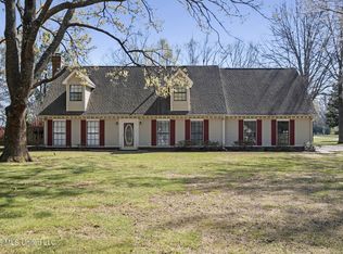 2915 Barrett Dr, Southaven, MS 38672