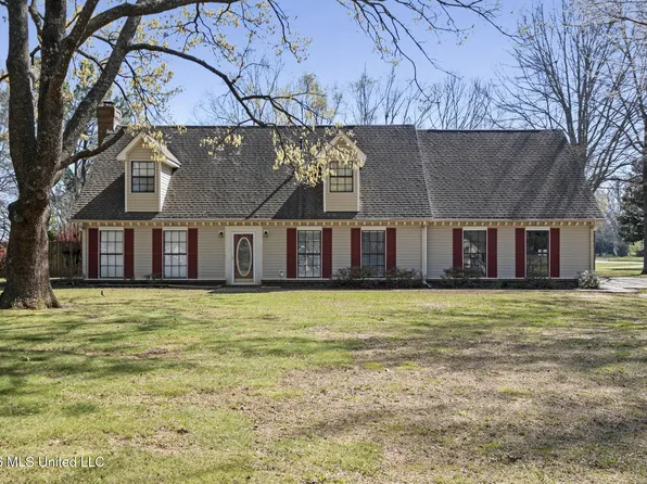 2915 Barrett Dr, Southaven, MS 38672