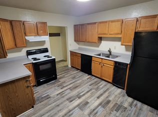 1125 Williams Rd APT A, North Pole, AK 99705