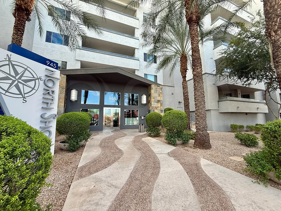 945 E Playa Del Norte Dr #1021
