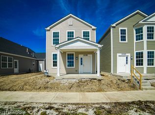 1018 Celebration Dr, Aurora, IL 60504