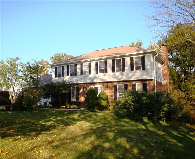 1st image of 5946 Woodspoint Dr