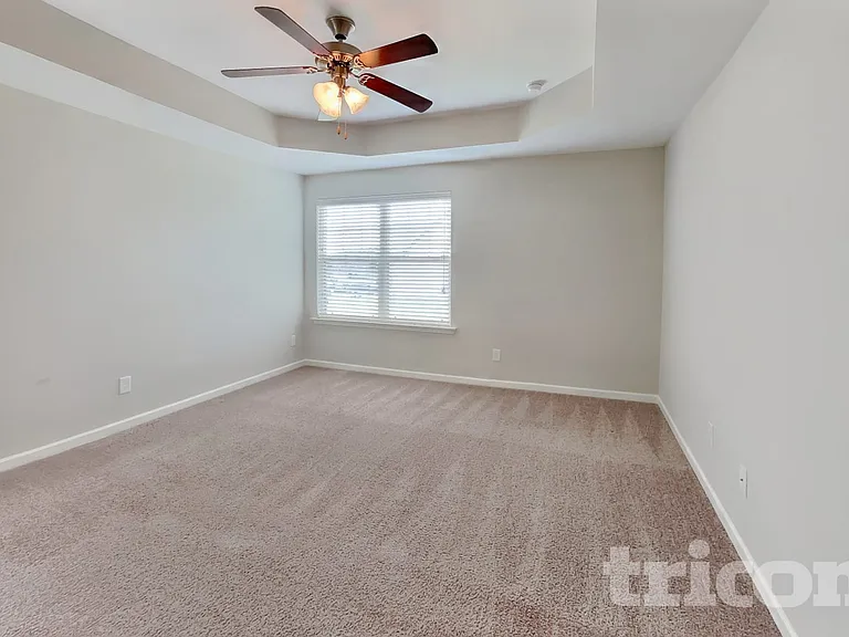 1048 Solomon Ln — Photo 6