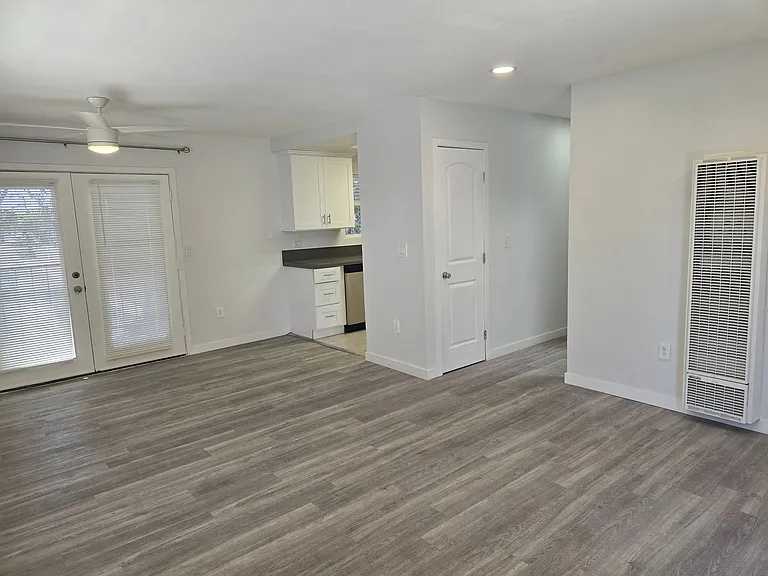 18651 Libra Cir — Photo 52