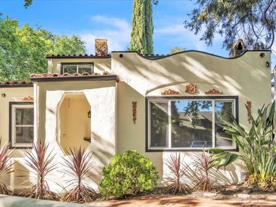 2805 E St, Sacramento, CA, 95816