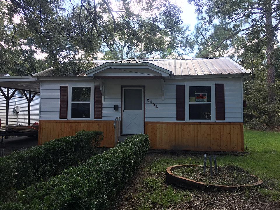 2nd image of 2402 Rose St
