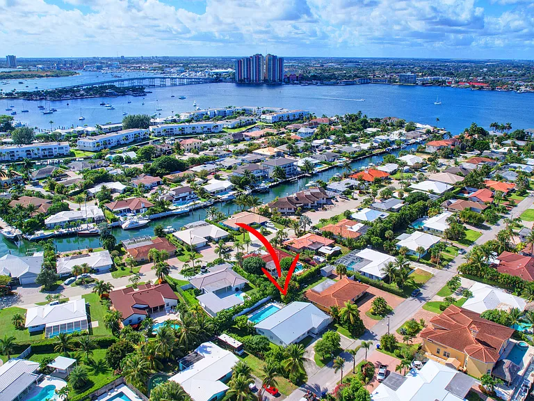 1171 Bimini Ln — Photo 57