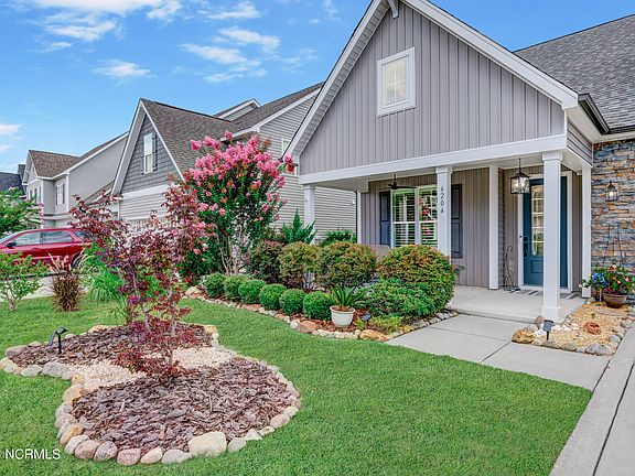 3rd image of 6204 Sweet Gum Drive