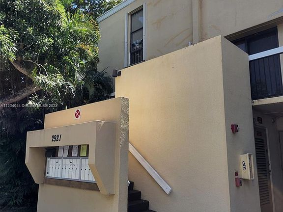 4th image of 2921 SW 87th Ave APT 508