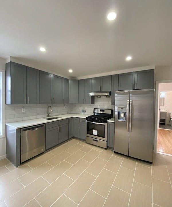 1st image of 3265 93rd St