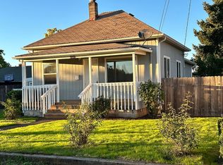 562 SE Ash St, Dallas, OR 97338