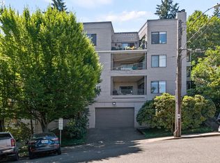 1320 SW Hall St APT 103, Portland, OR 97201