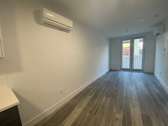 5th image of 440 Wythe Ave #3011